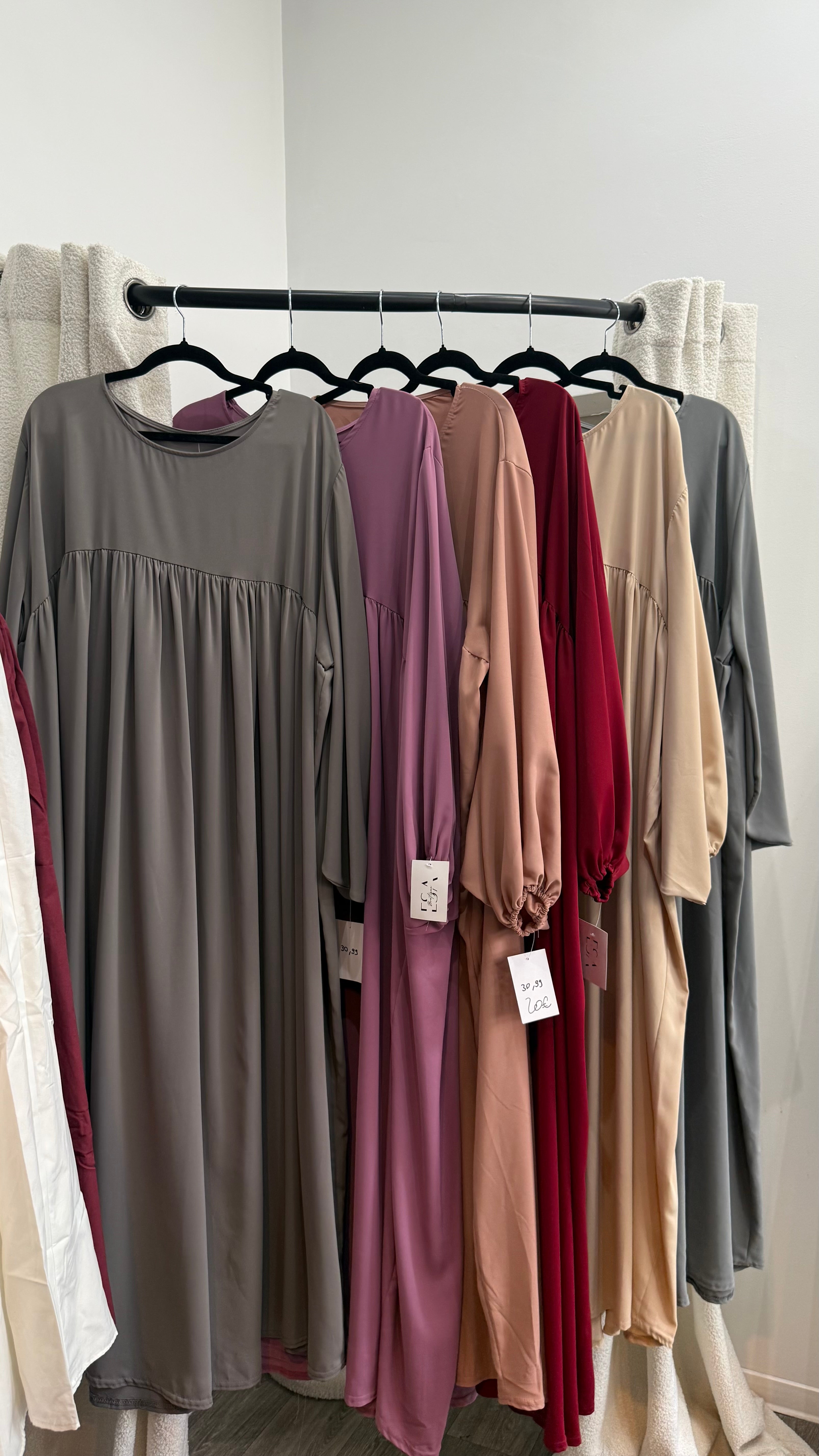 Puffed Sleeve Pleated Abaya