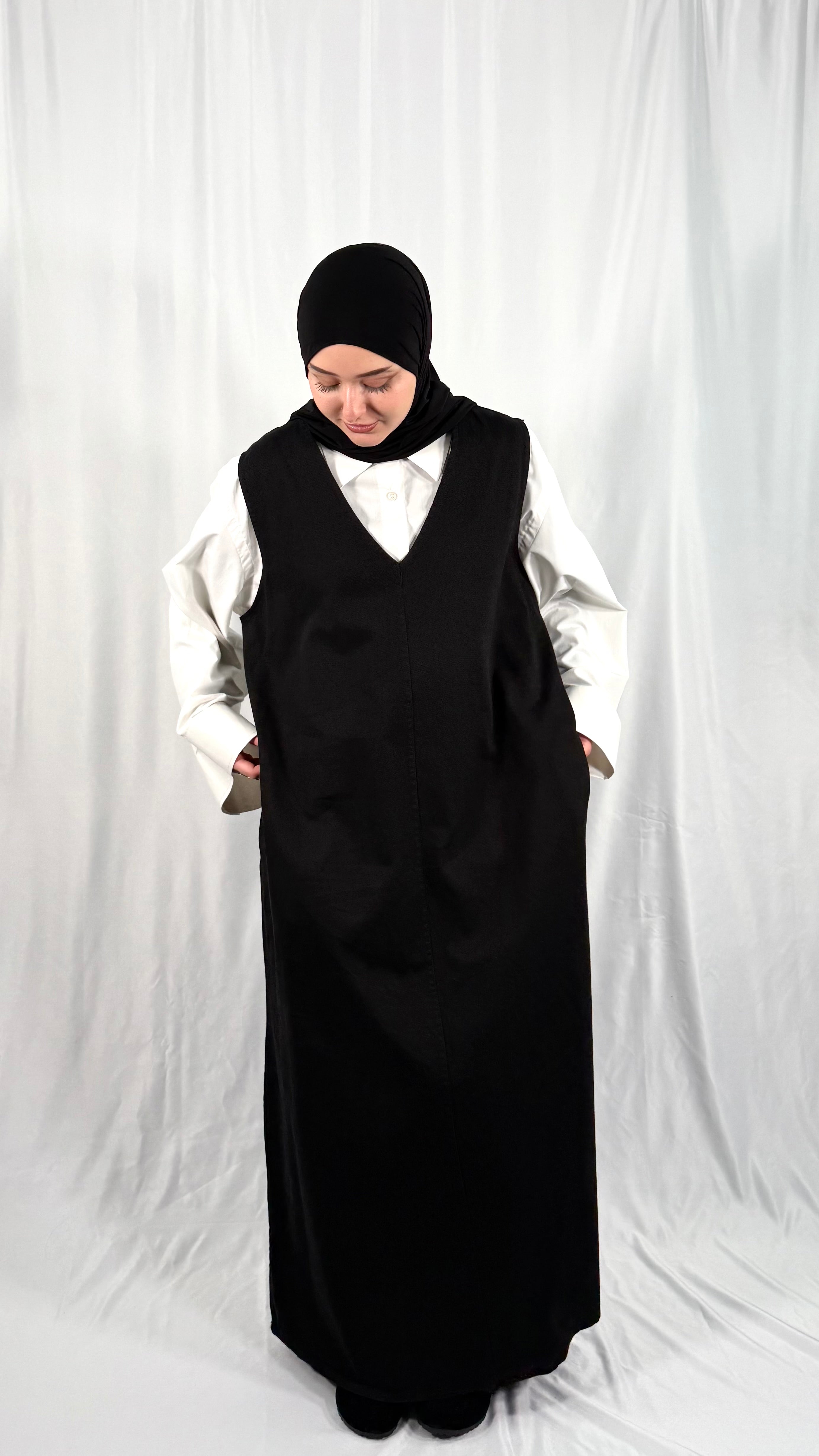 Sleeveless denim dress