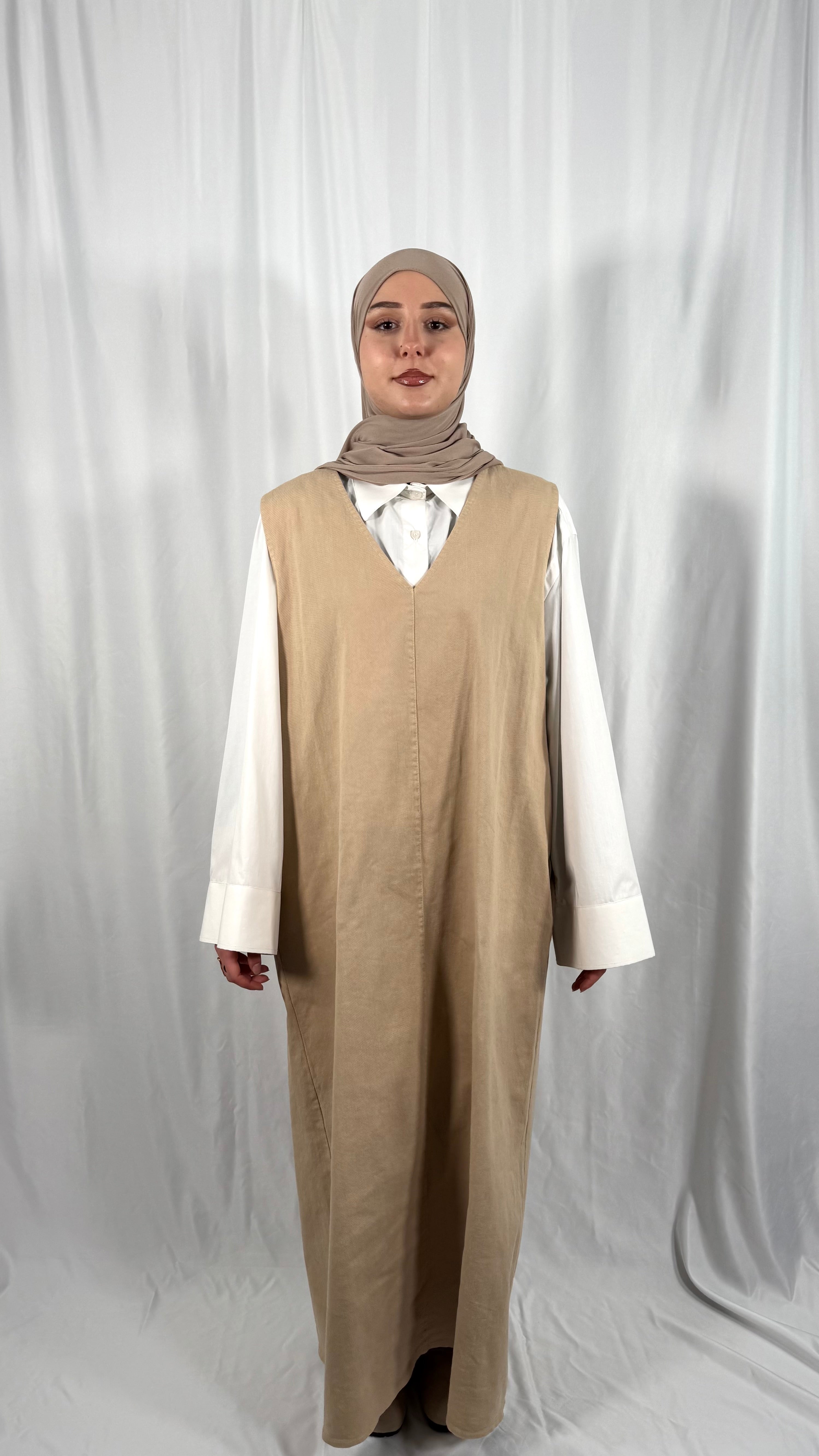 Sleeveless denim dress