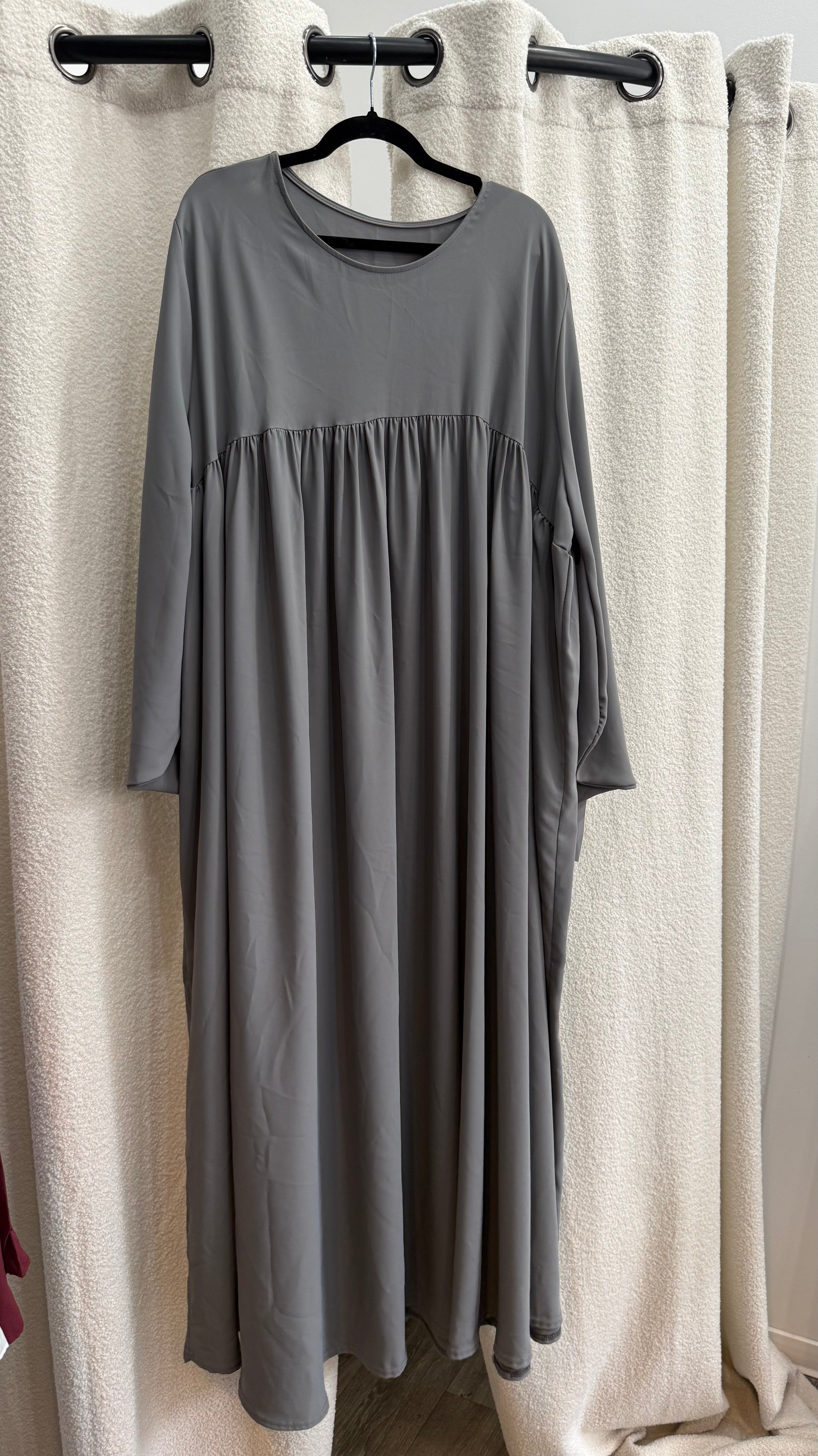 Puffed Sleeve Pleated Abaya