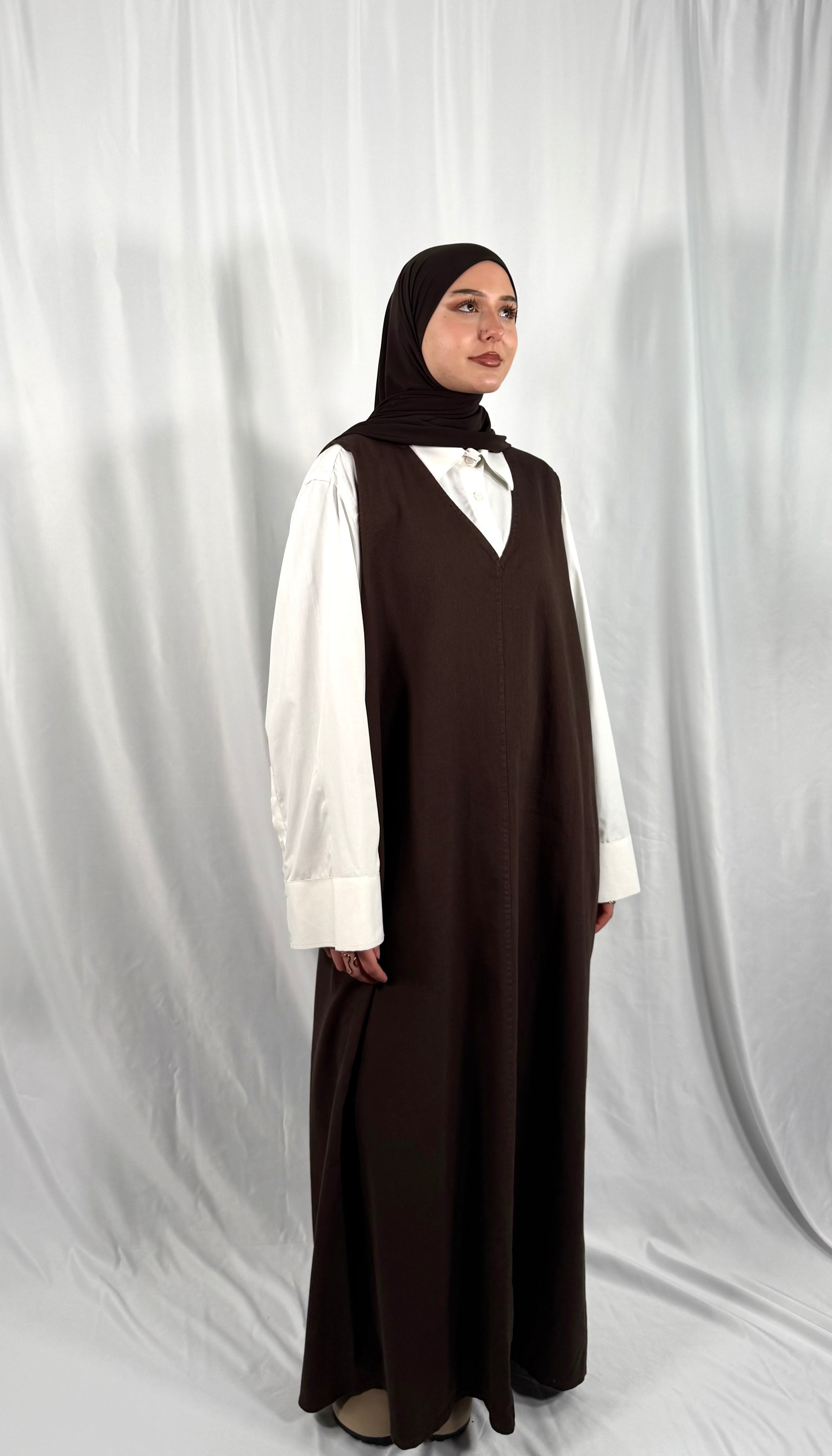 Sleeveless denim dress