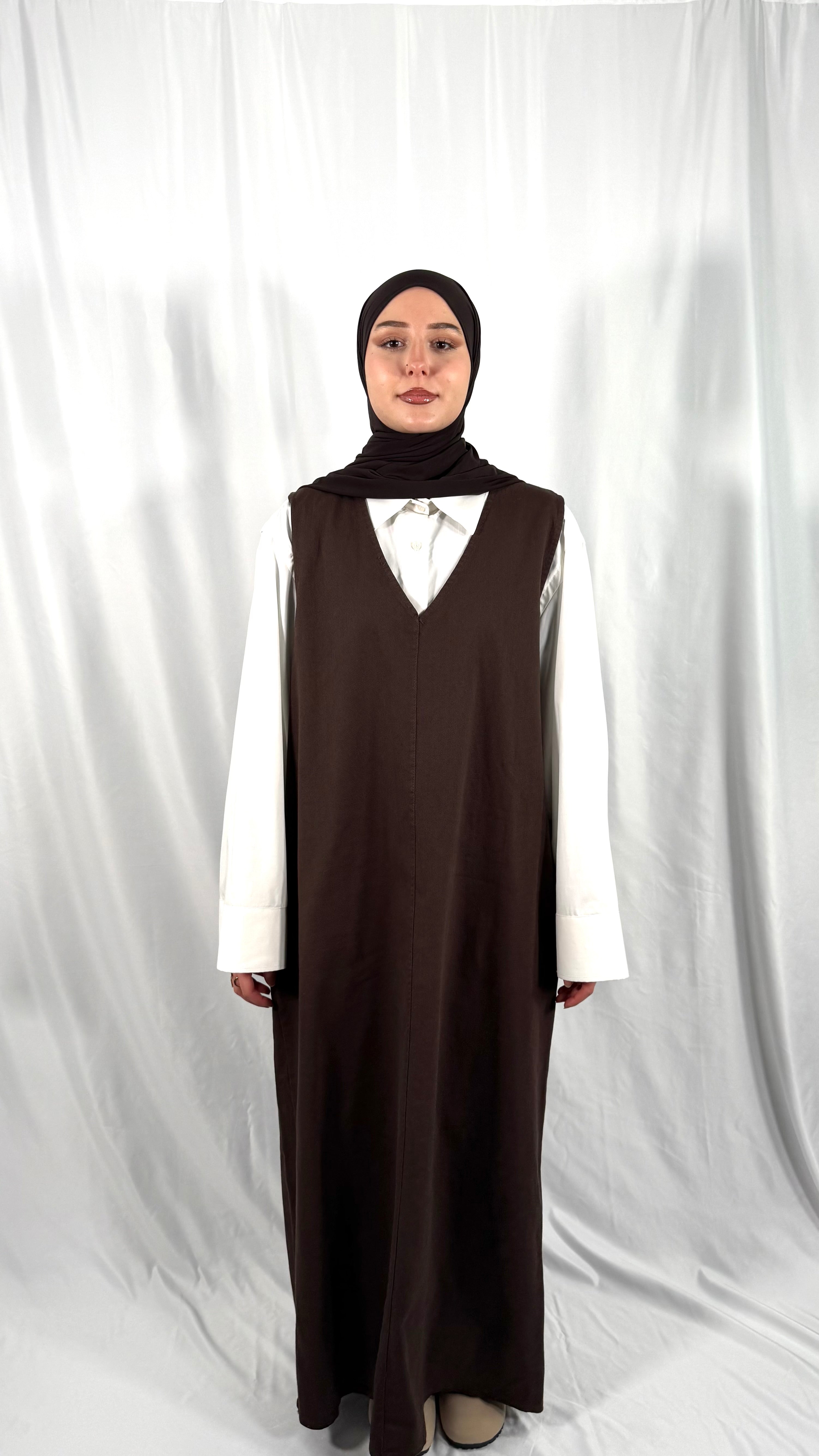 Sleeveless denim dress