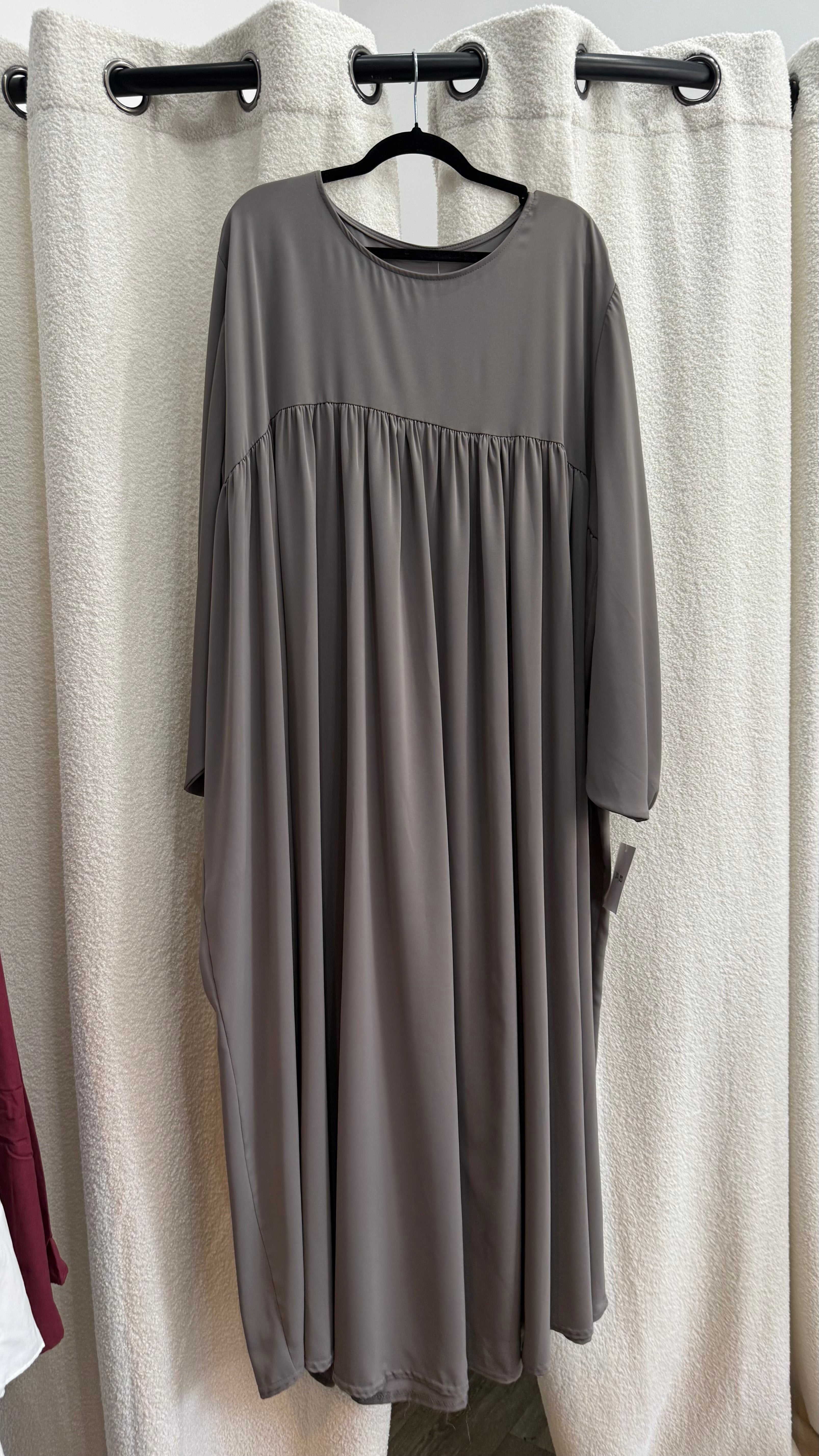 Puffed Sleeve Pleated Abaya