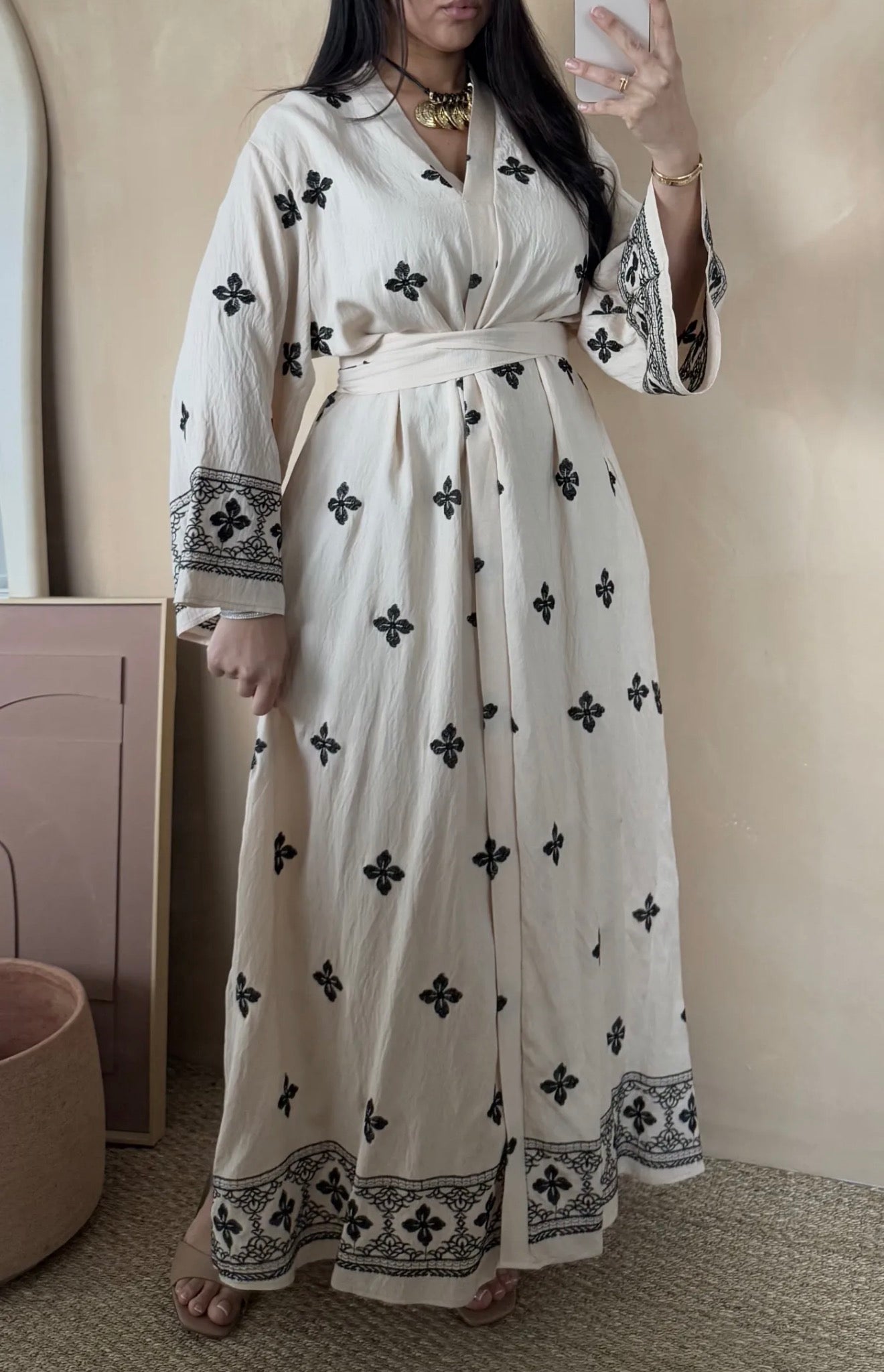 Oriental Embroidered Abaya
