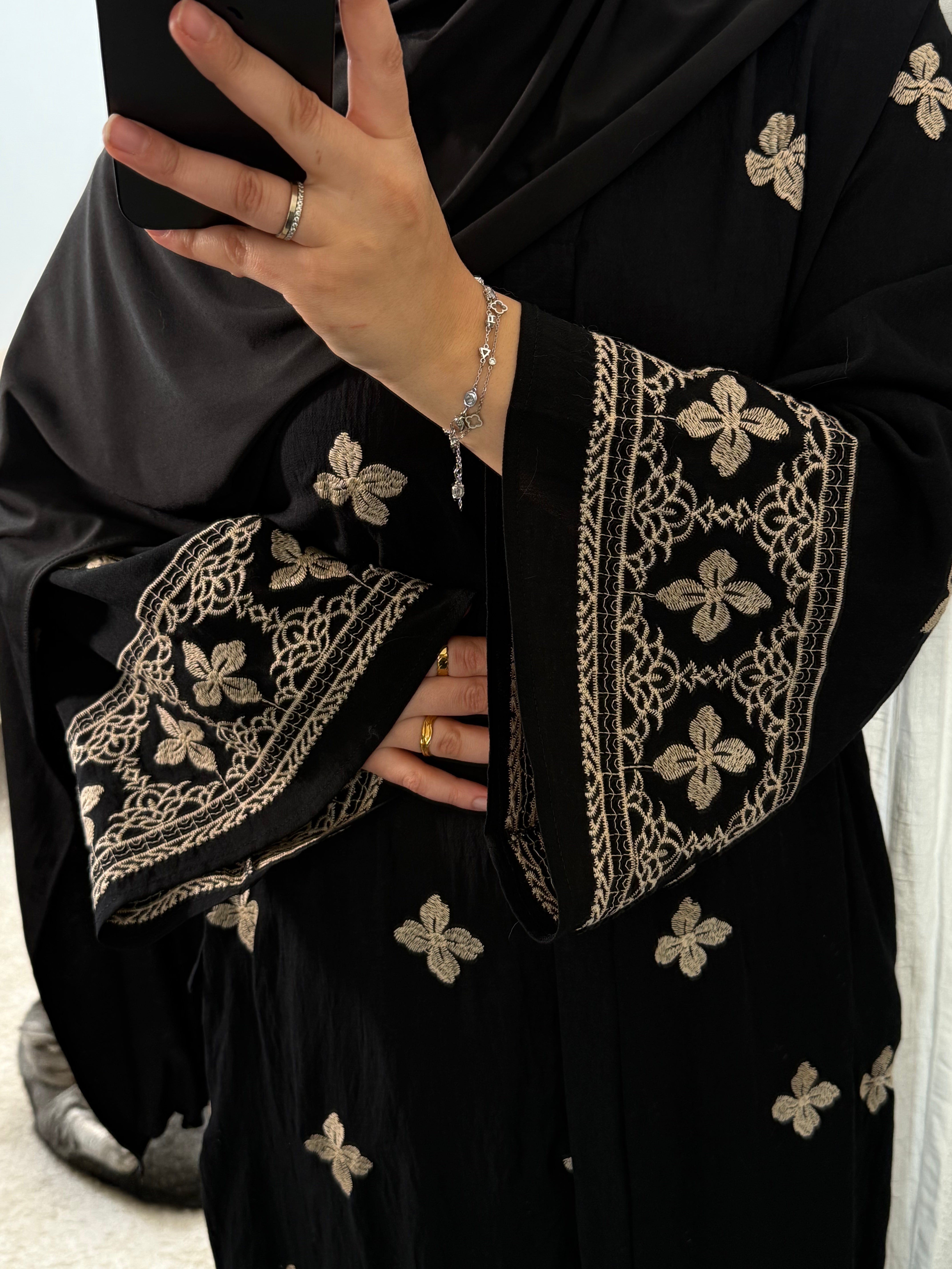 Oriental Embroidered Abaya