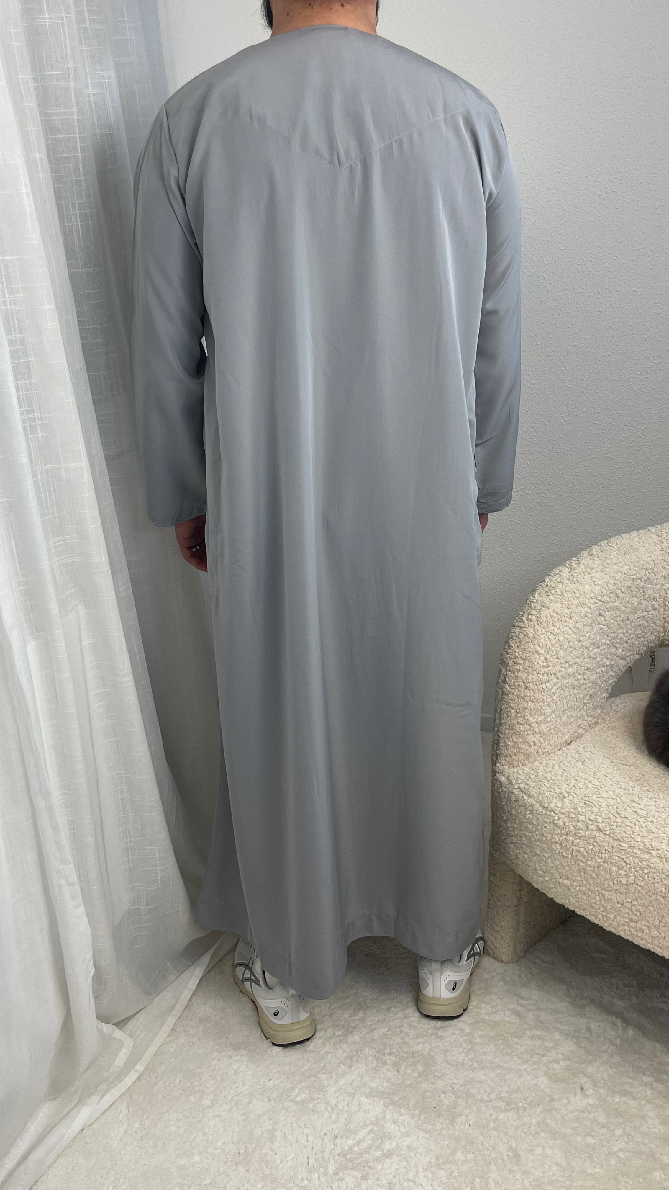 Emirati Qamis with Gray tie
