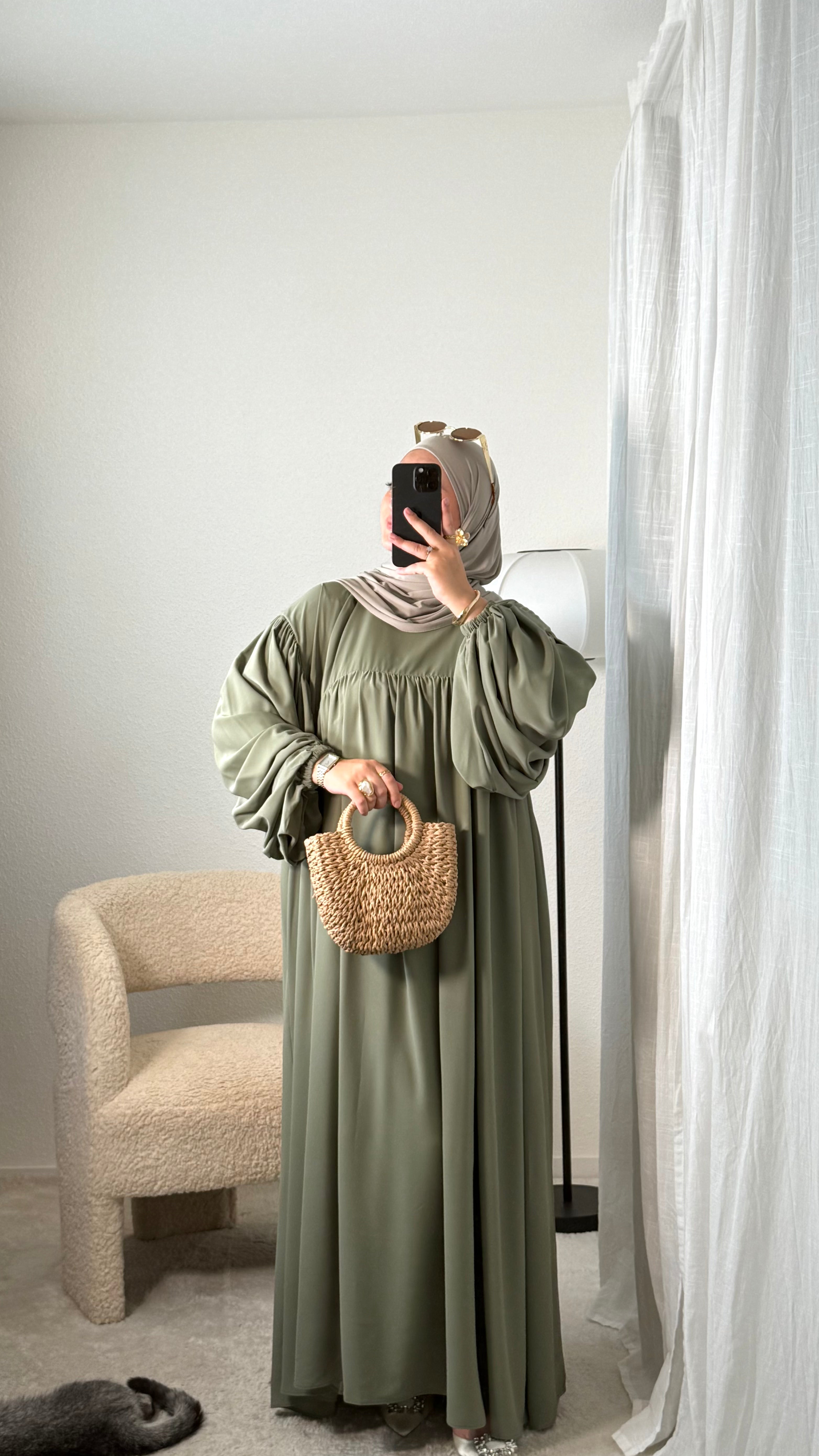PREMIUM Pleated Abaya